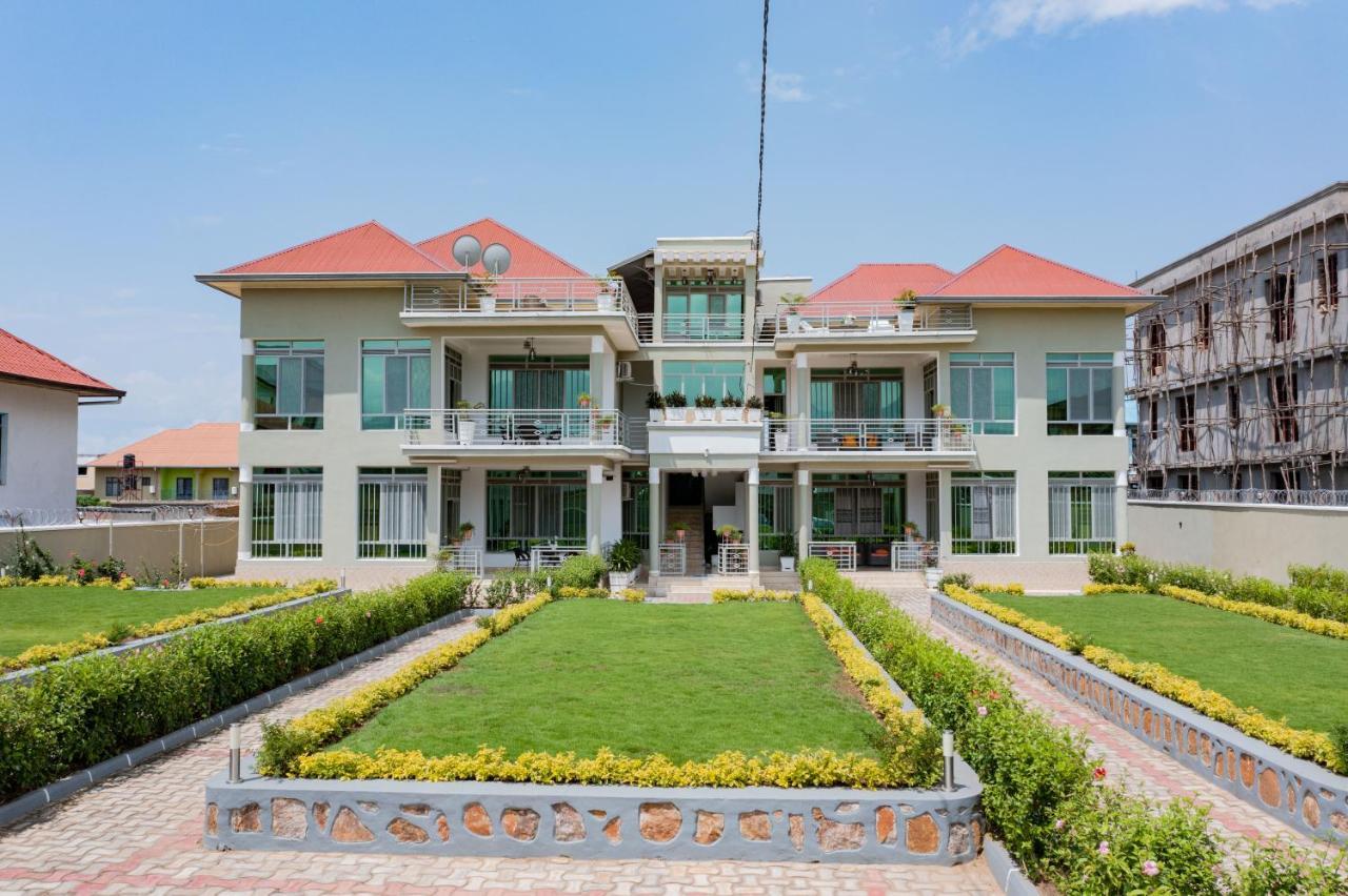 The City Block Apartment Бужумбура Экстерьер фото