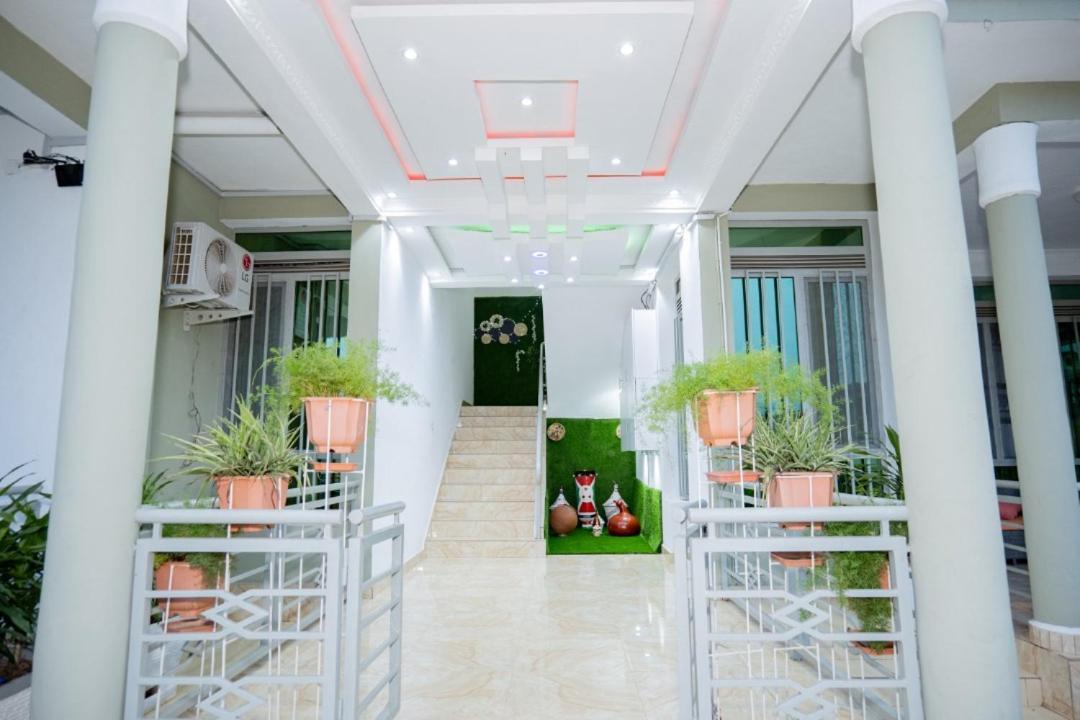 The City Block Apartment Бужумбура Экстерьер фото